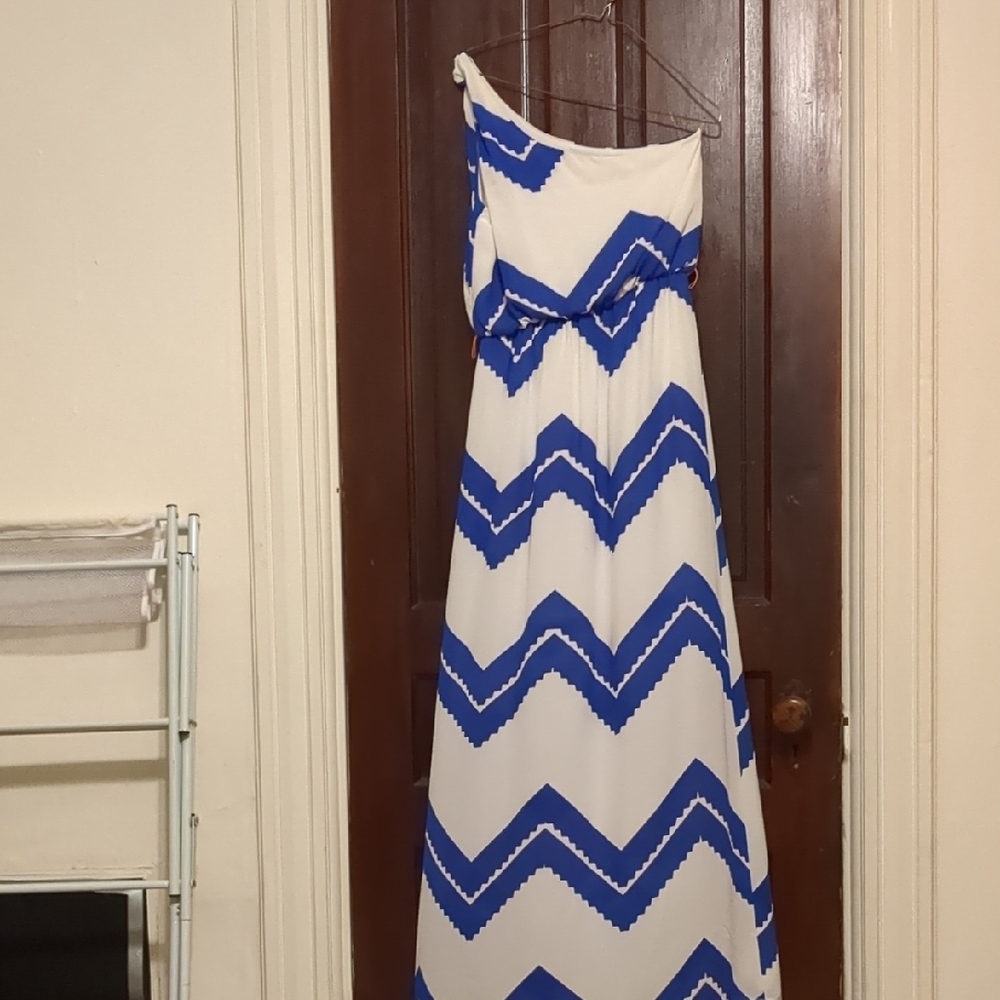 Elegant Blue and White Chevron Maxi Dress
